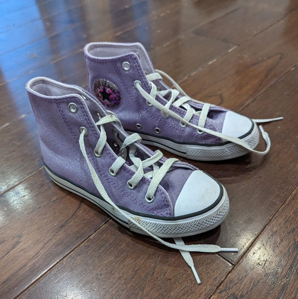 Girls size 1 sparkly purple converse hightops